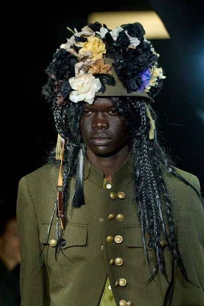 Look 1